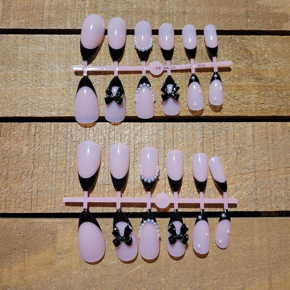 Boutique Press On Nails